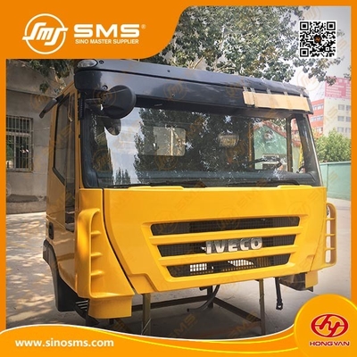 SAIC HONGYAN Iveco ट्रक कैब 260 * 260 * 200CM ट्रैक्टर ट्रेलर ट्रक केबिन